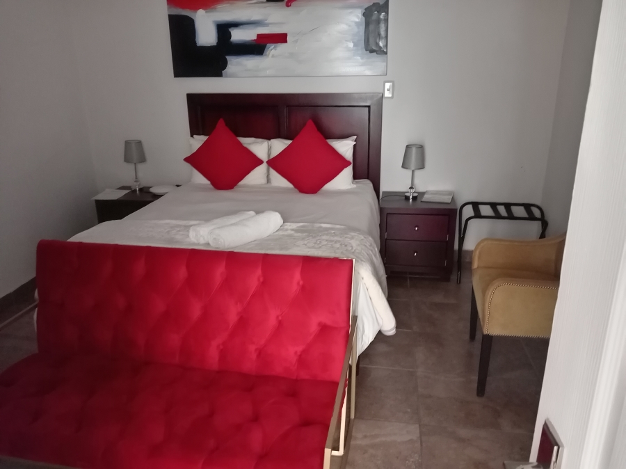 11 Bedroom Property for Sale in De Wildt North West